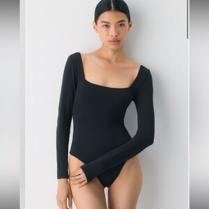 Aritzia contour bodysuit